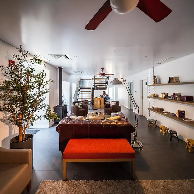 Hostel Moon Hill By Joivy Sintra Portugal