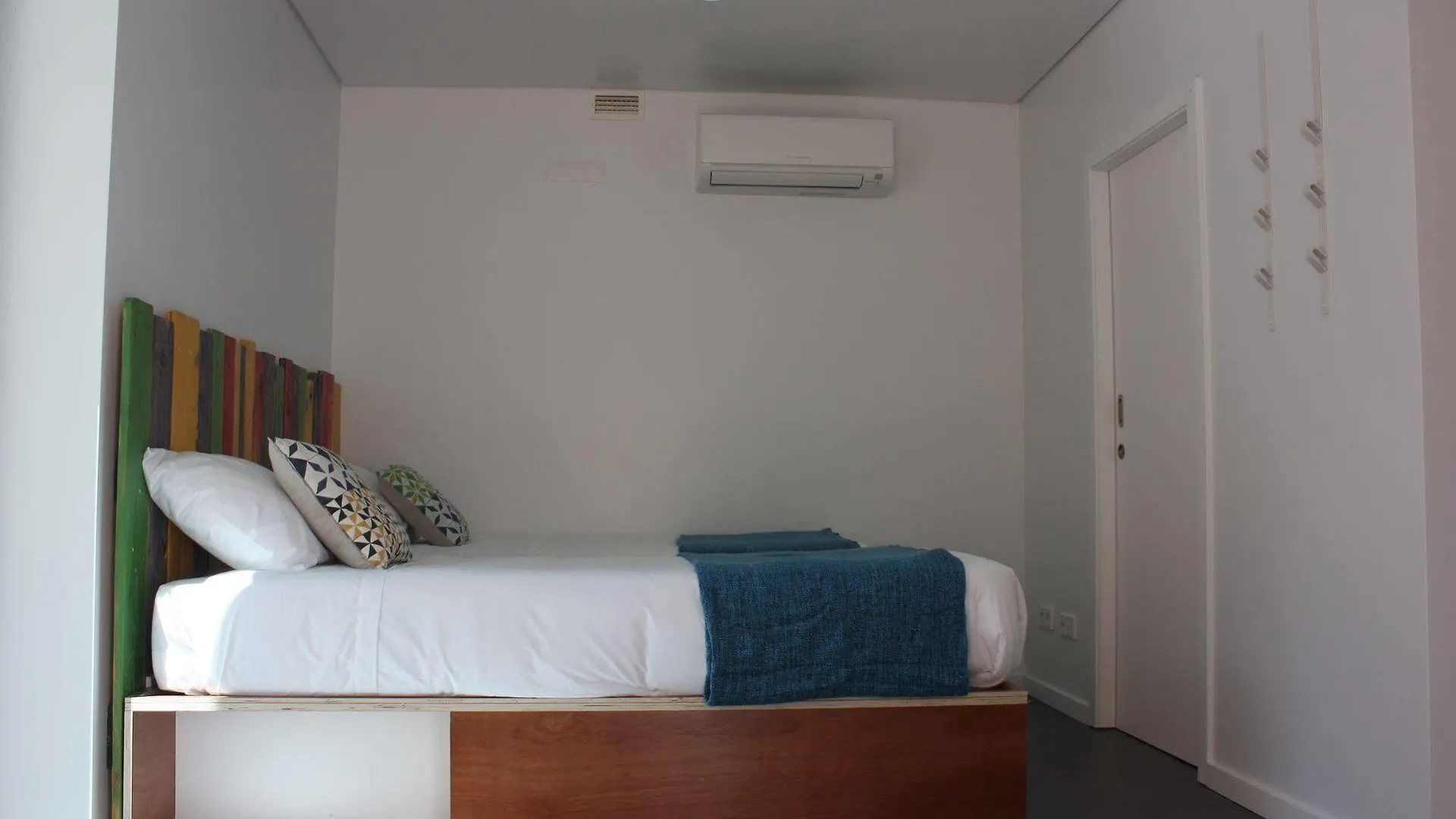 Hostel Moon Hill By Joivy Sintra