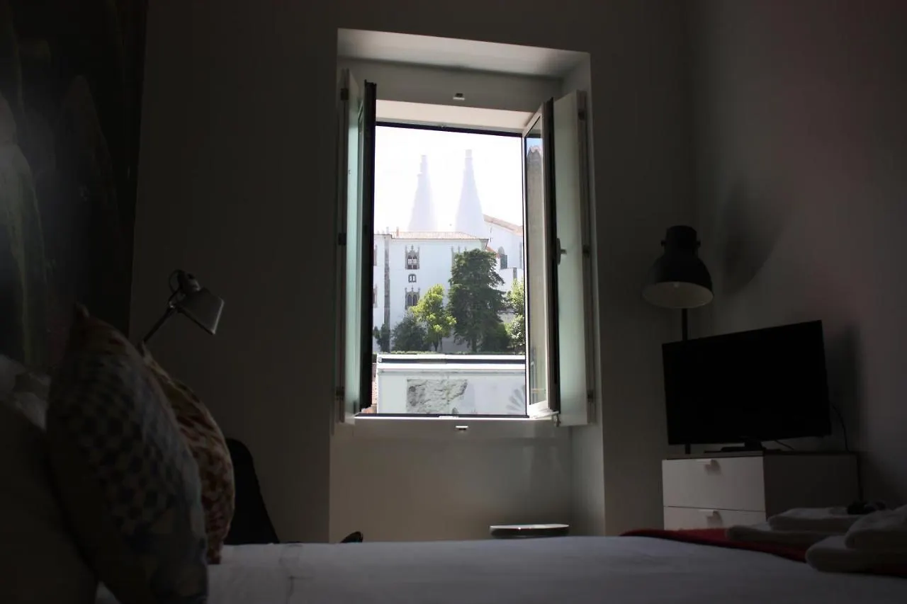 Hostel Moon Hill By Joivy Sintra 0*,  Portugal